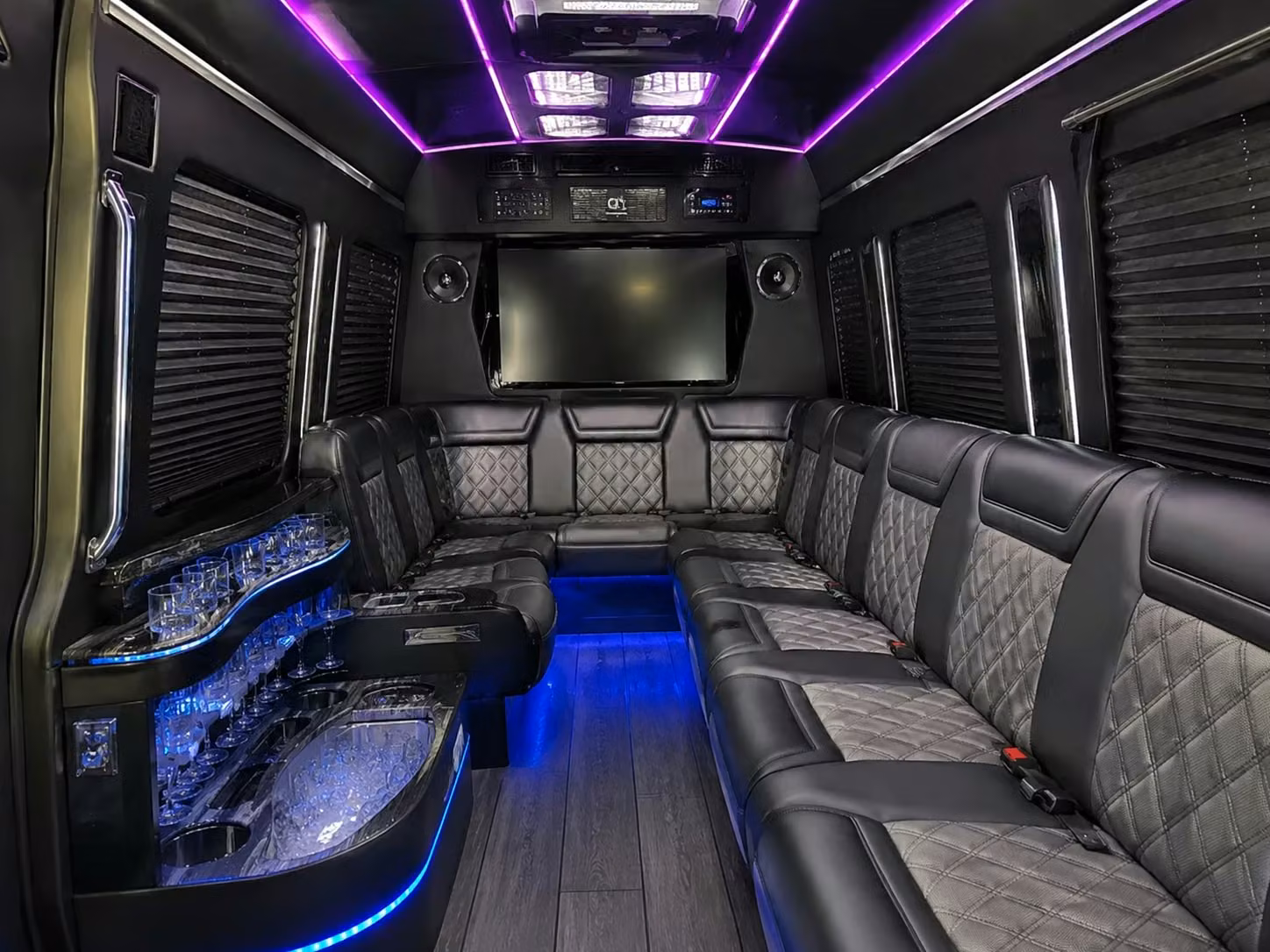 airport transfers and executive transportation in lawrence