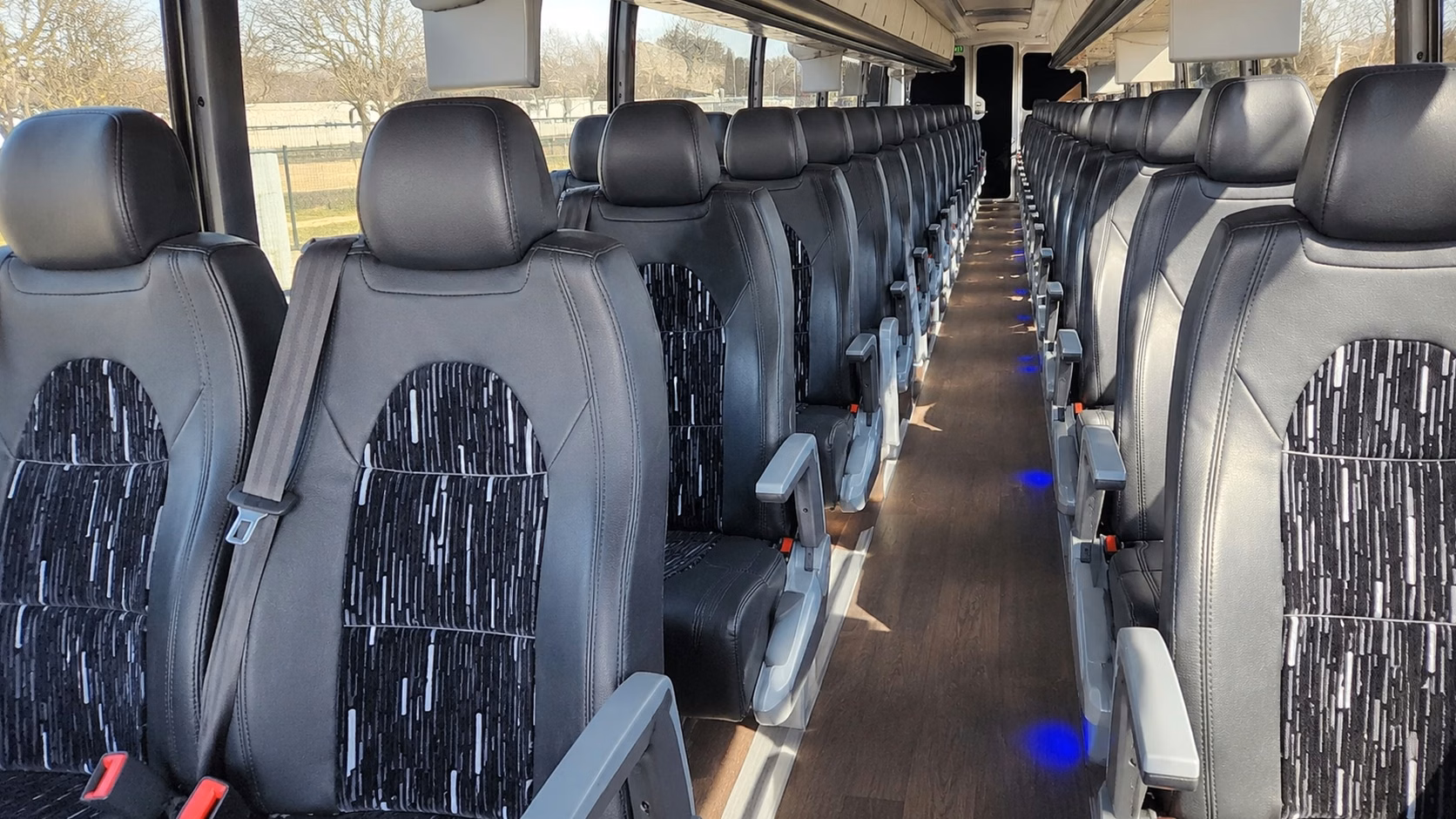 charter buses and minibuses for lawrence barn and outdoor wedding venues