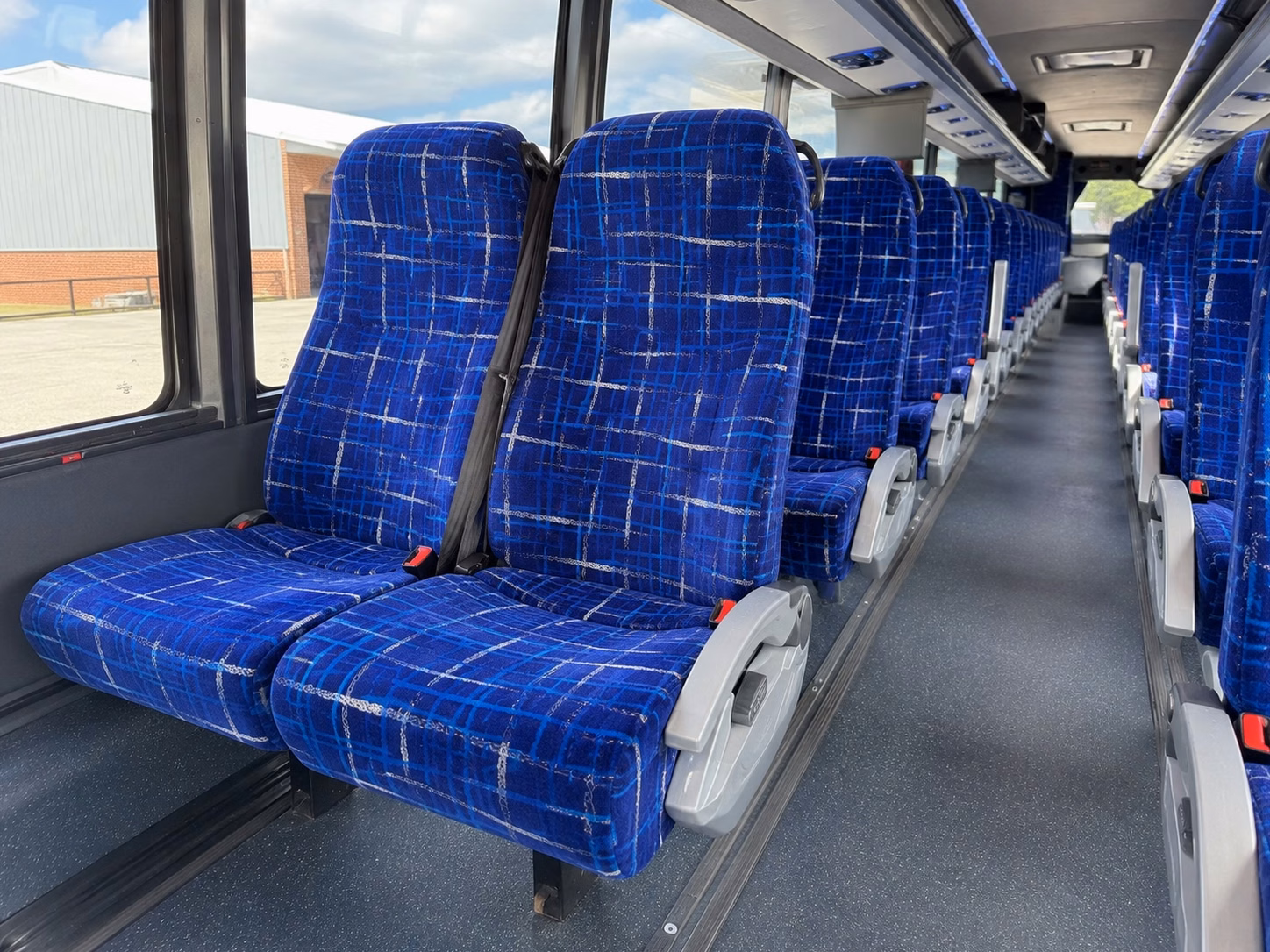 charter buses to ku jayhawks football games at david booth kansas memorial stadium