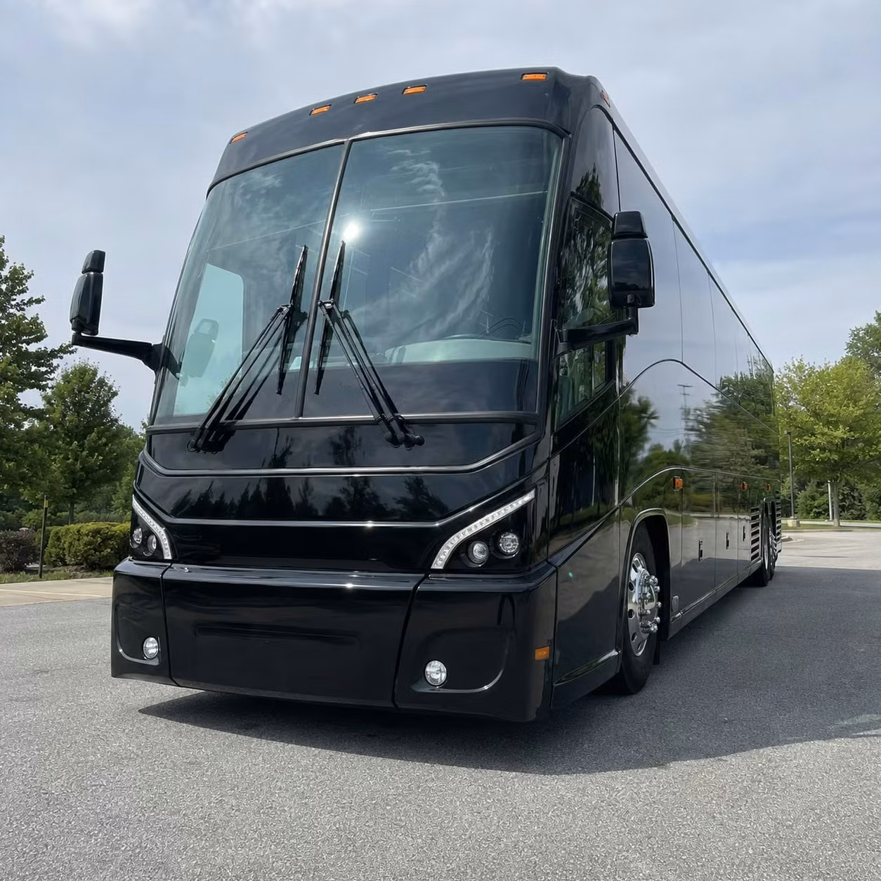 recurring shift shuttles for lawrence manufacturing and industrial employers